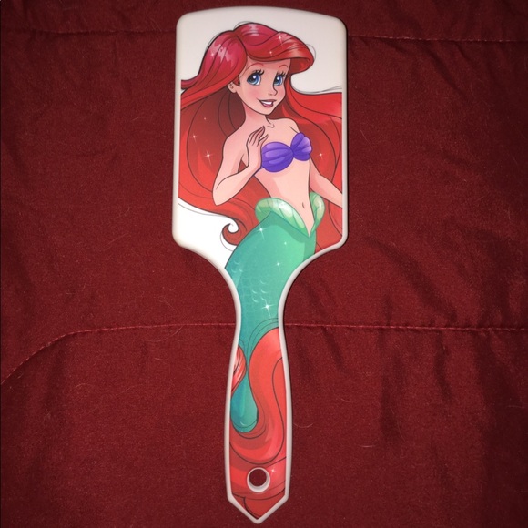 The Little Mermaid Ariel hair brush. - Picture 2 of 2